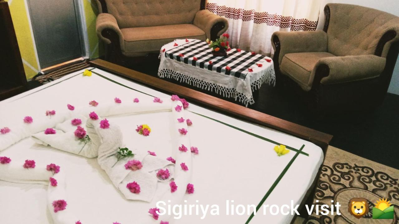 Oleena Home Stay Habarana Εξωτερικό φωτογραφία